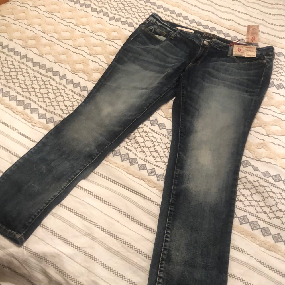 Lightweight Dark Wash Stretch Skinny Jeans NWT